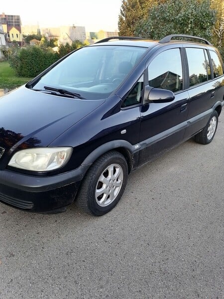 Photo 1 - Opel Zafira 2004 y Van