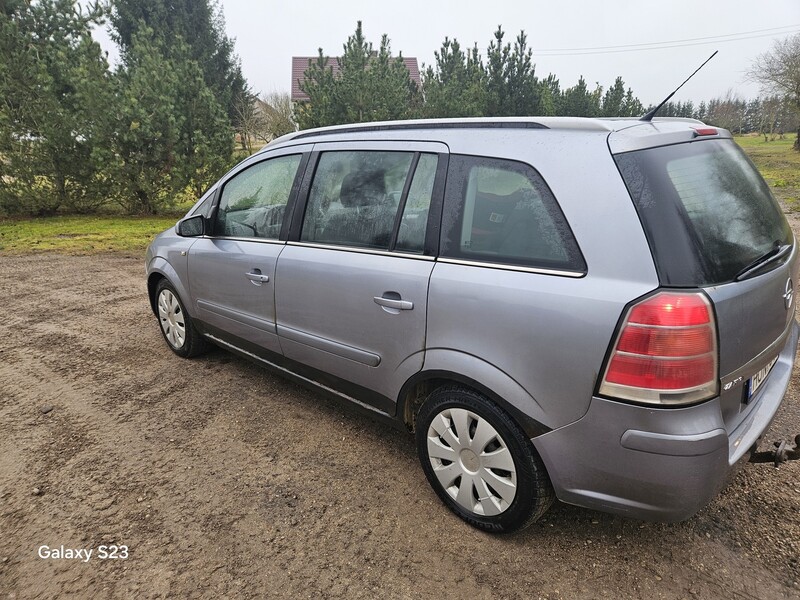 Фотография 1 - Opel Zafira 2007 г Универсал