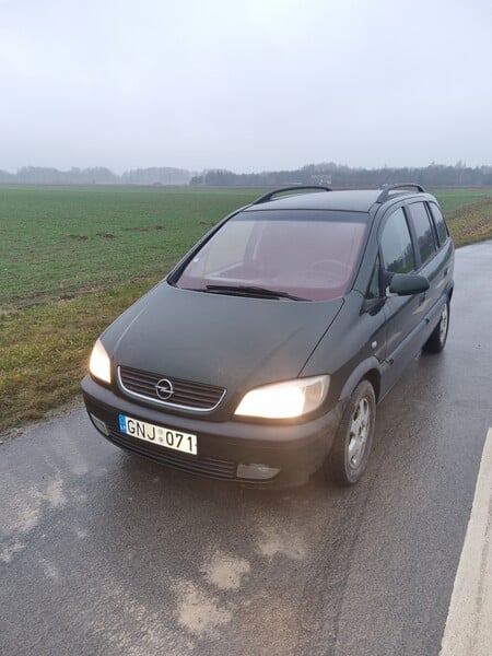 Photo 1 - Opel Zafira 2001 y Hatchback