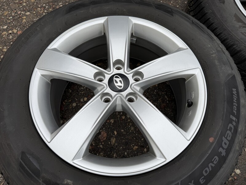 Photo 5 - Hyundai Siunciam, 7J ET50 light alloy R17 rims