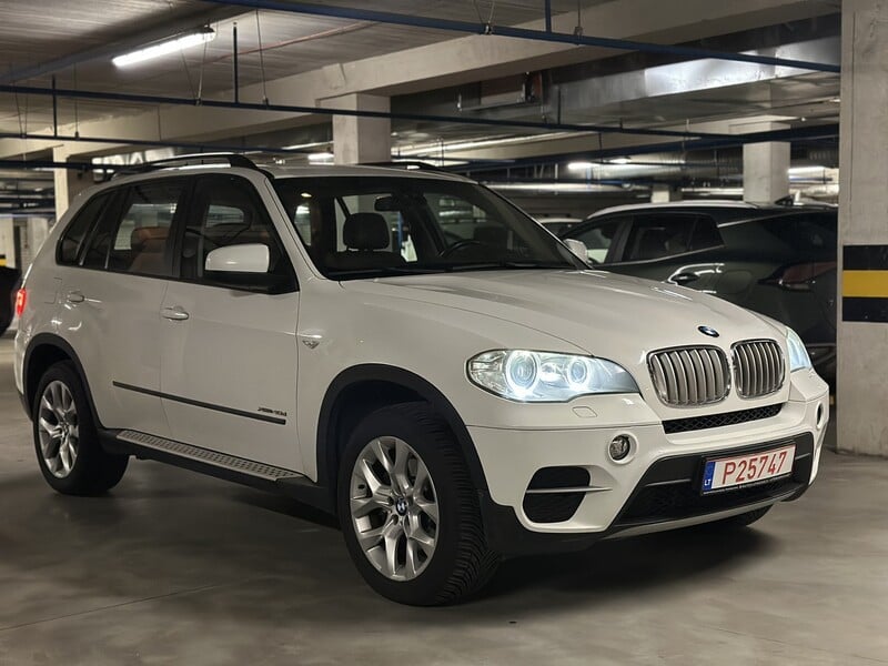 Фотография 1 - Bmw X5 2011 г Внедорожник / Кроссовер