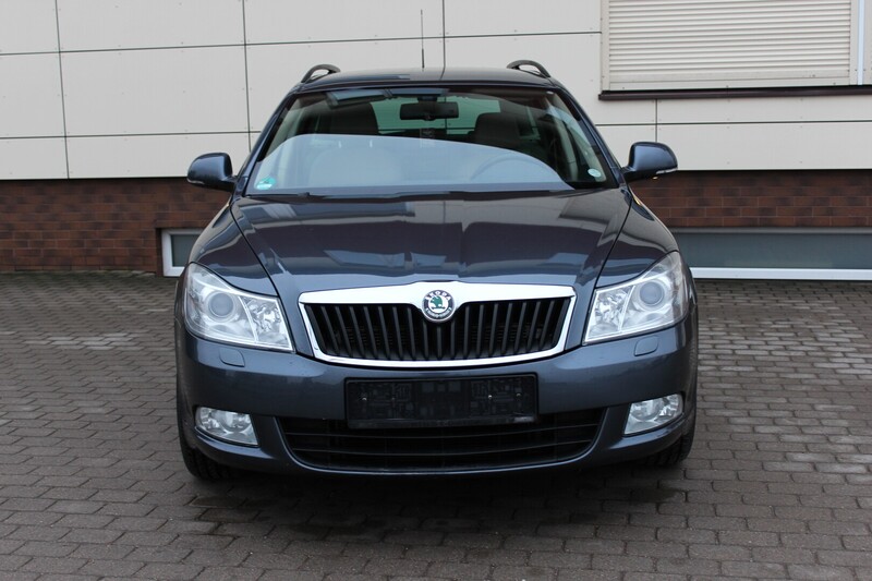 Фотография 3 - Skoda Octavia 2009 г Универсал