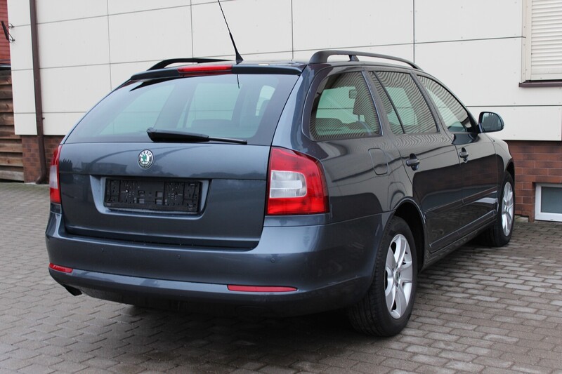 Фотография 7 - Skoda Octavia 2009 г Универсал