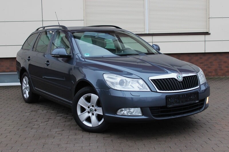 Фотография 1 - Skoda Octavia 2009 г Универсал