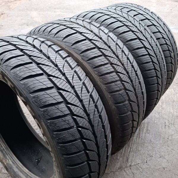 Photo 1 - Tyfoon R16 universal tyres passanger car