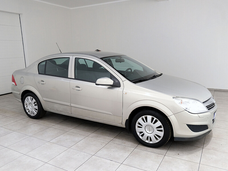 Nuotrauka 1 - Opel Astra 2007 m Sedanas