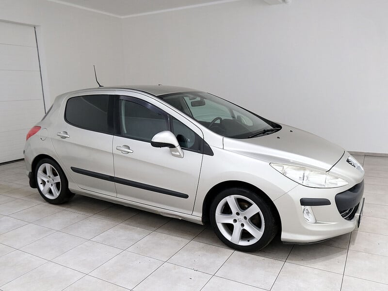 Photo 1 - Peugeot 308 2008 y Hatchback