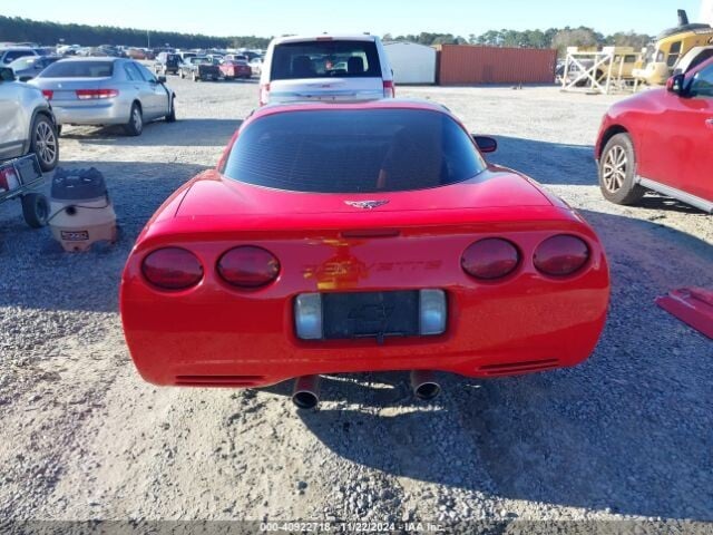 Photo 17 - Chevrolet Corvette 2003 y Coupe