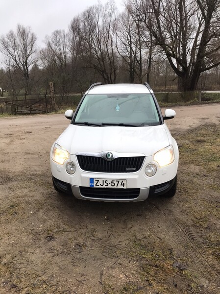 Фотография 4 - Skoda Yeti 2012 г Внедорожник / Кроссовер