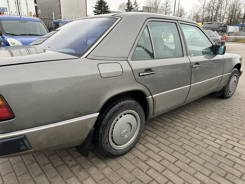 Nuotrauka 6 - Mercedes-Benz 230 1991 m Sedanas