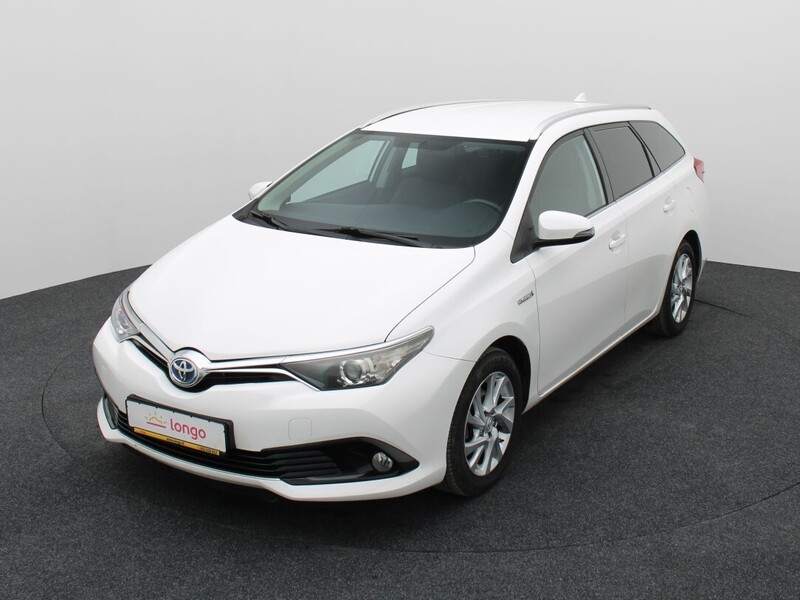 Фотография 1 - Toyota Auris 2016 г Универсал