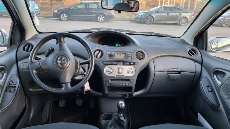 Nuotrauka 5 - Toyota Yaris 2005 m Hečbekas