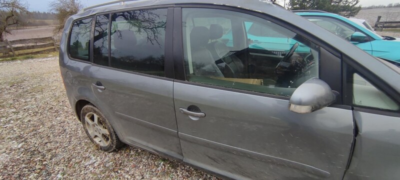 Photo 5 - Volkswagen Touran 5524 Tdi 2005 y parts