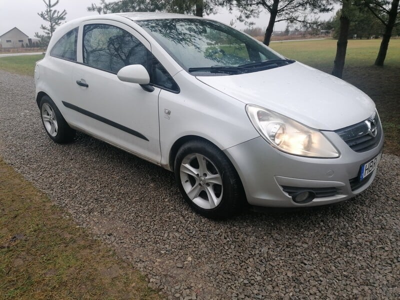 Фотография 2 - Opel Corsa 2008 г Хэтчбек