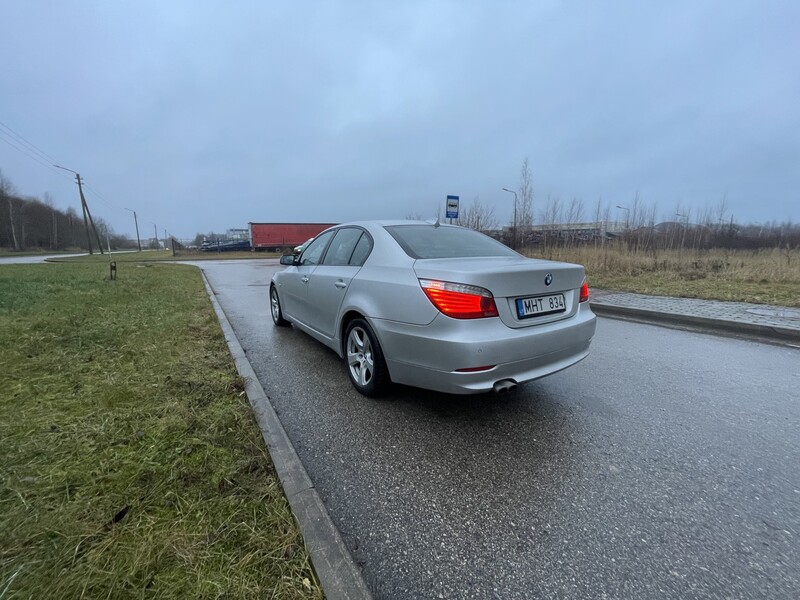 Photo 8 - Bmw 525 2009 y Sedan