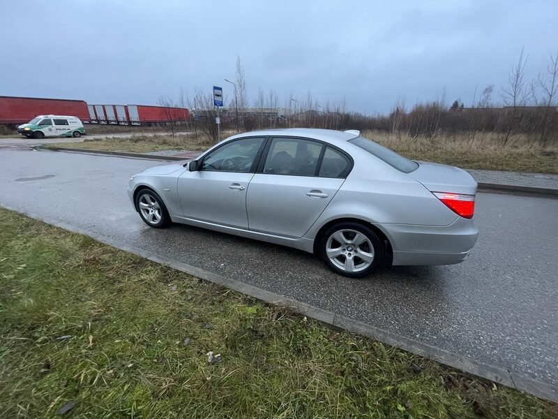 Photo 9 - Bmw 525 2009 y Sedan