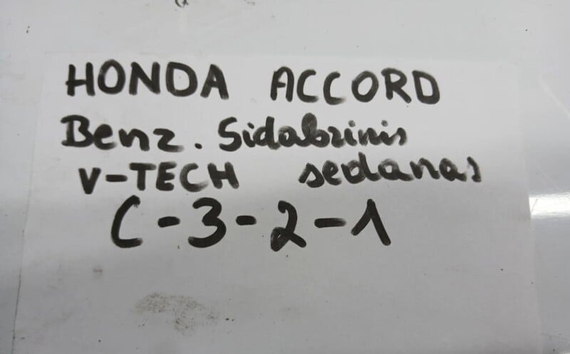 Nuotrauka 2 - Galinis žibintas kėbule, 2VP23603709, Honda Accord VI 2001 m