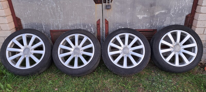 Photo 9 - Light alloy R17 rims