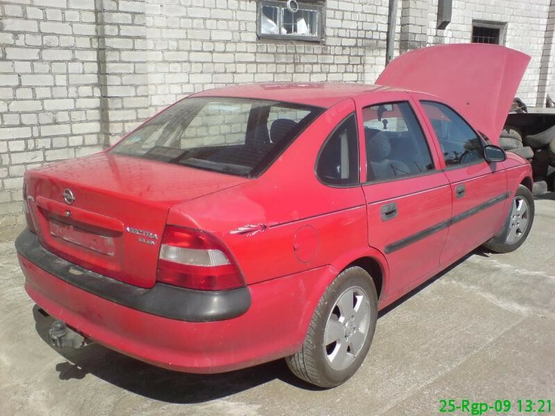 Photo 2 - Opel Vectra 1997 y parts