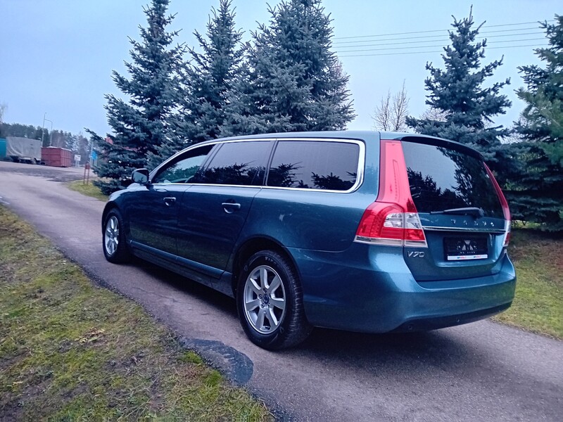 Фотография 4 - Volvo V70 2013 г Универсал