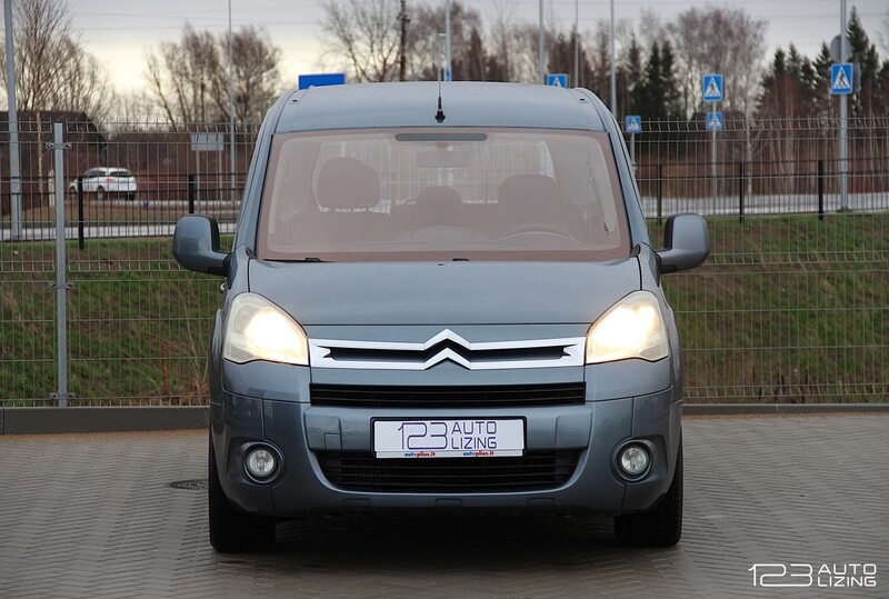 Photo 3 - Citroen Berlingo 2008 y Van