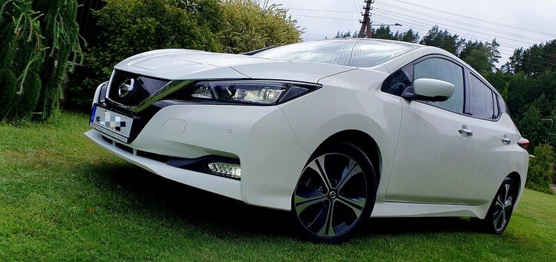 Фотография 23 - Nissan Leaf 2022 г Хэтчбек