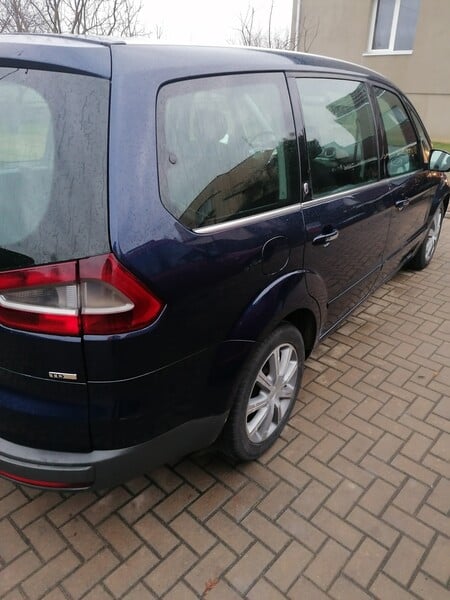 Photo 6 - Ford Galaxy 2007 y Van