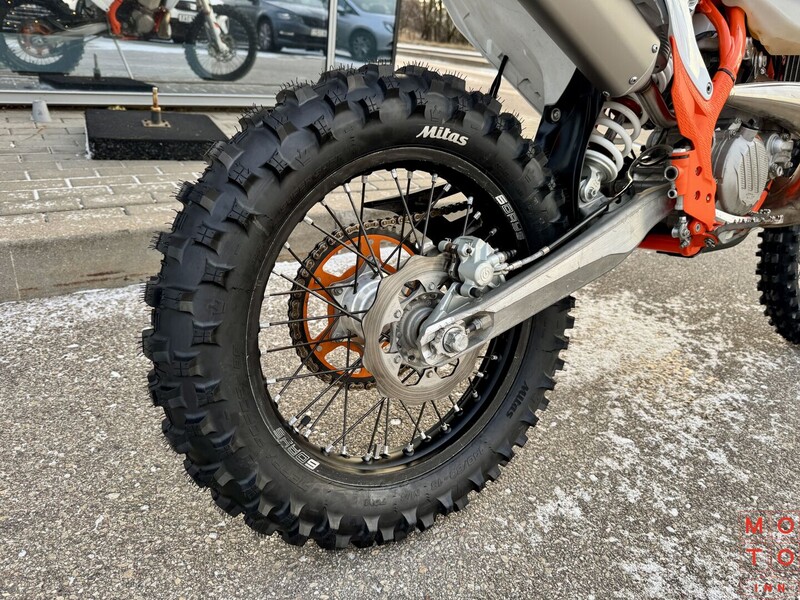 Nuotrauka 23 - KTM EXC 2023 m Enduro motociklas