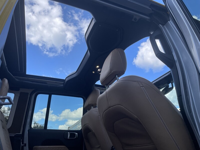 Photo 11 - Jeep Wrangler SAHARA 2019 y