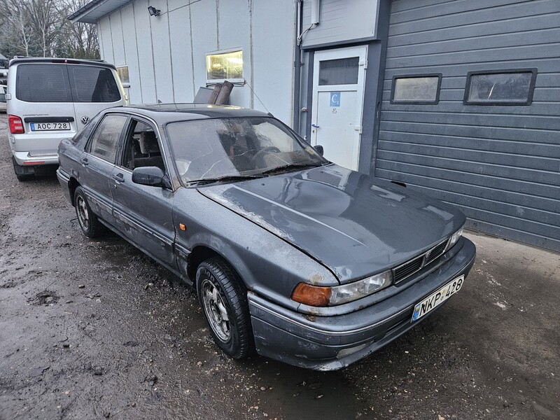 Фотография 2 - Mitsubishi Galant 1989 г Хэтчбек