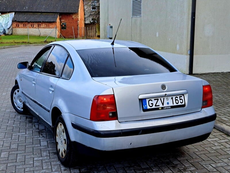 Фотография 4 - Volkswagen Passat 1998 г Седан