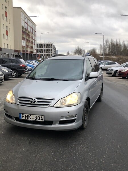 Nuotrauka 1 - Toyota Avensis Verso 2004 m Vienatūris