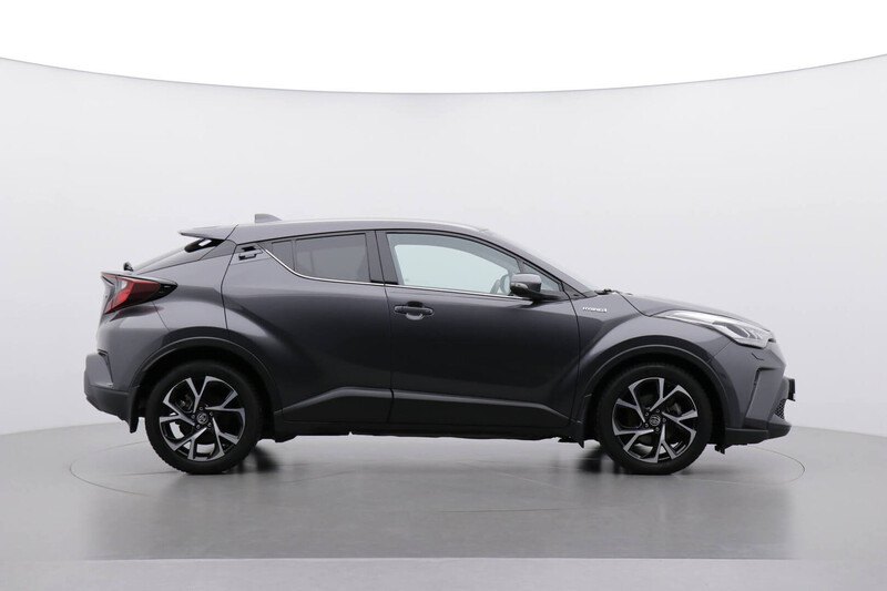 Фотография 16 - Toyota C-HR 2020 г Внедорожник / Кроссовер