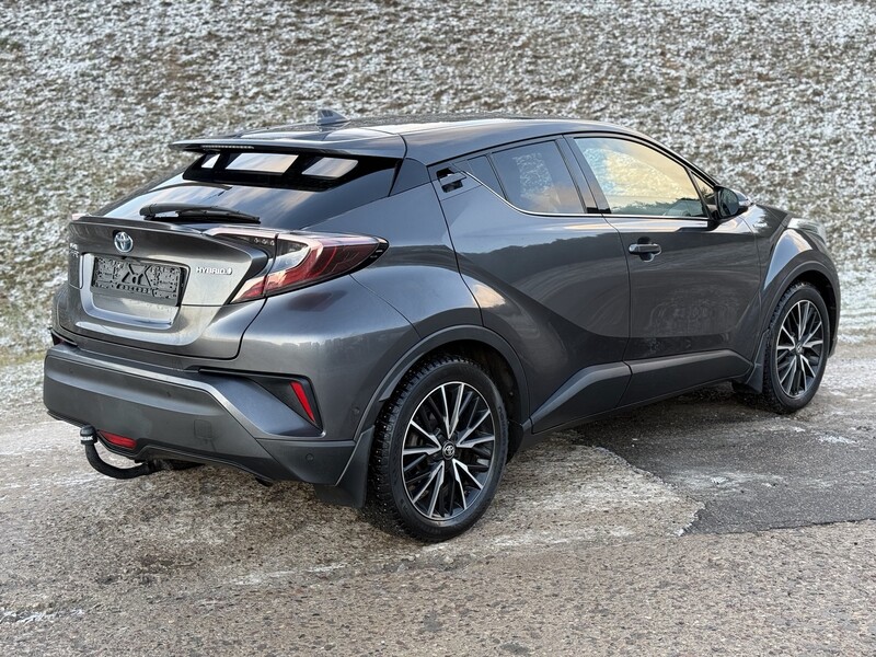 Nuotrauka 9 - Toyota C-HR 2017 m Visureigis / Krosoveris