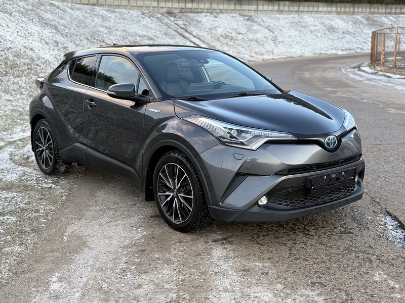 Nuotrauka 2 - Toyota C-HR 2017 m Visureigis / Krosoveris