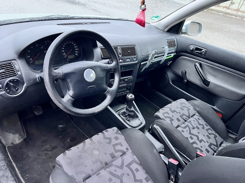 Nuotrauka 12 - Volkswagen Golf 1999 m Hečbekas