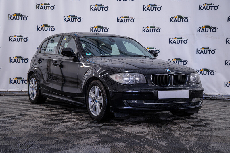 Фотография 2 - Bmw 120 2011 г Хэтчбек