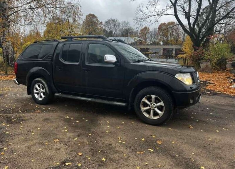 Фотография 1 - Nissan Navara 2010 г Внедорожник / Кроссовер