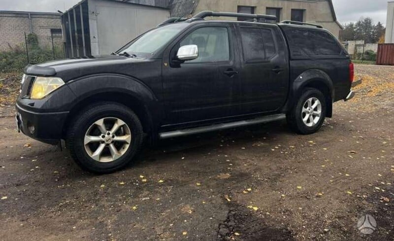 Фотография 6 - Nissan Navara 2010 г Внедорожник / Кроссовер