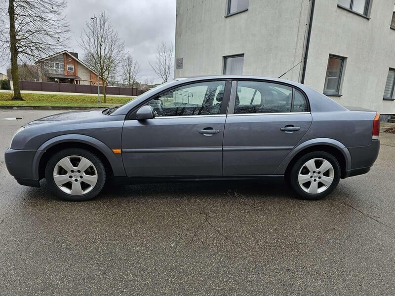 Photo 8 - Opel Vectra 2003 y Sedan