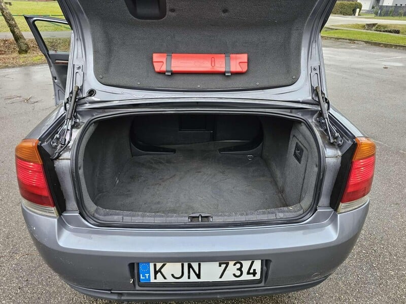 Photo 13 - Opel Vectra 2003 y Sedan