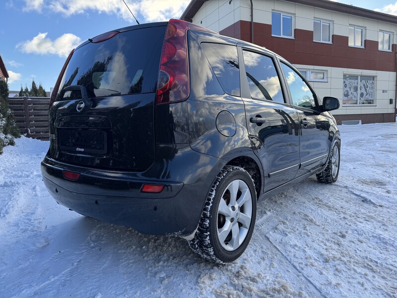 Photo 9 - Nissan Note 2010 y Hatchback