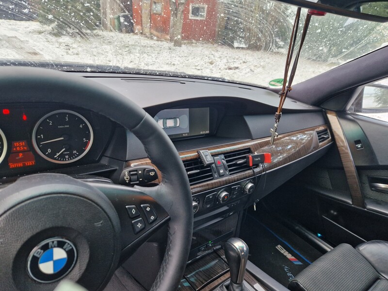 Nuotrauka 8 - Bmw 530 2005 m Sedanas