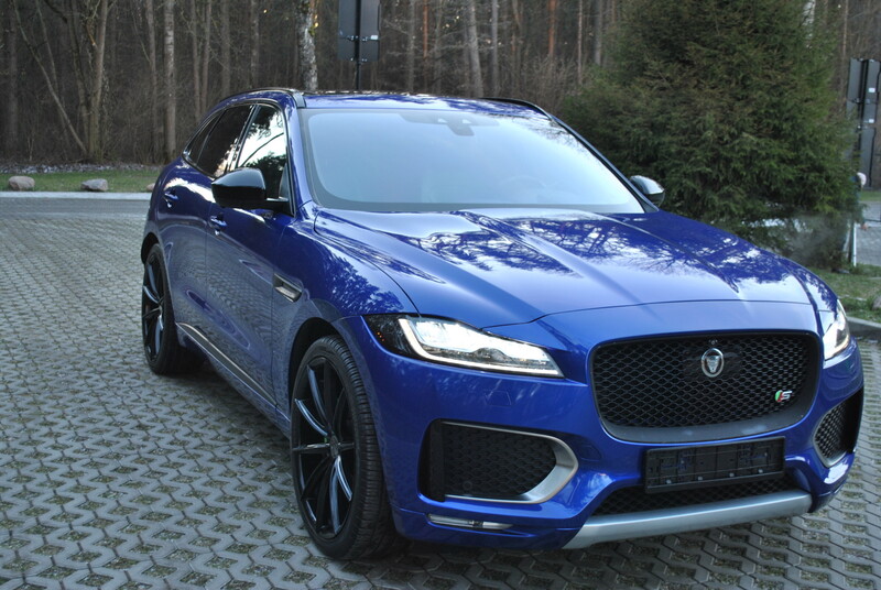 Фотография 3 - Jaguar F-Pace 2018 г Внедорожник / Кроссовер