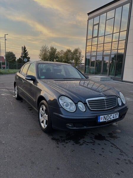 Photo 1 - Mercedes-Benz E 220 2004 y Sedan