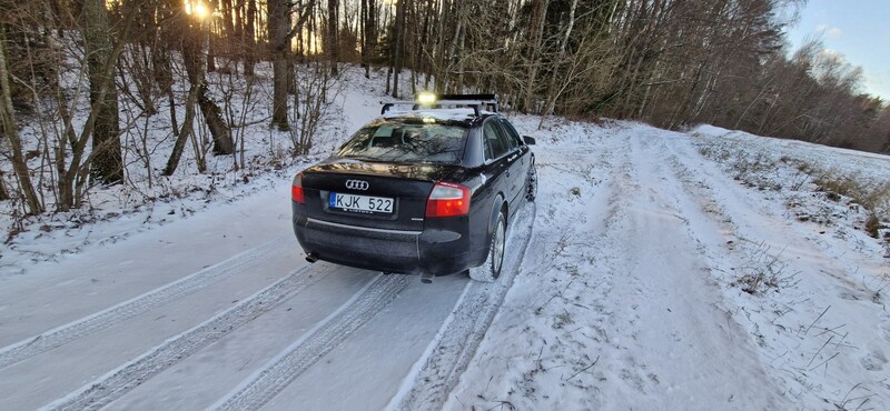 Фотография 4 - Audi A4 2002 г Седан