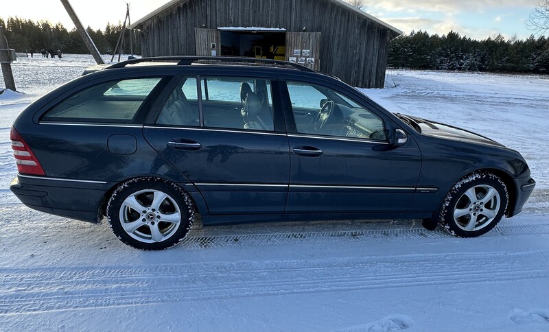 Nuotrauka 4 - Mercedes-Benz C 220 2005 m Universalas