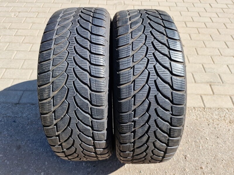 Photo 1 - Bridgestone BLIZZAK LM-32, 2022m R16 winter tyres passanger car