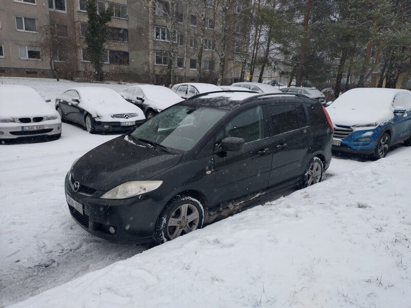 Photo 2 - Mazda 5 2007 y Van