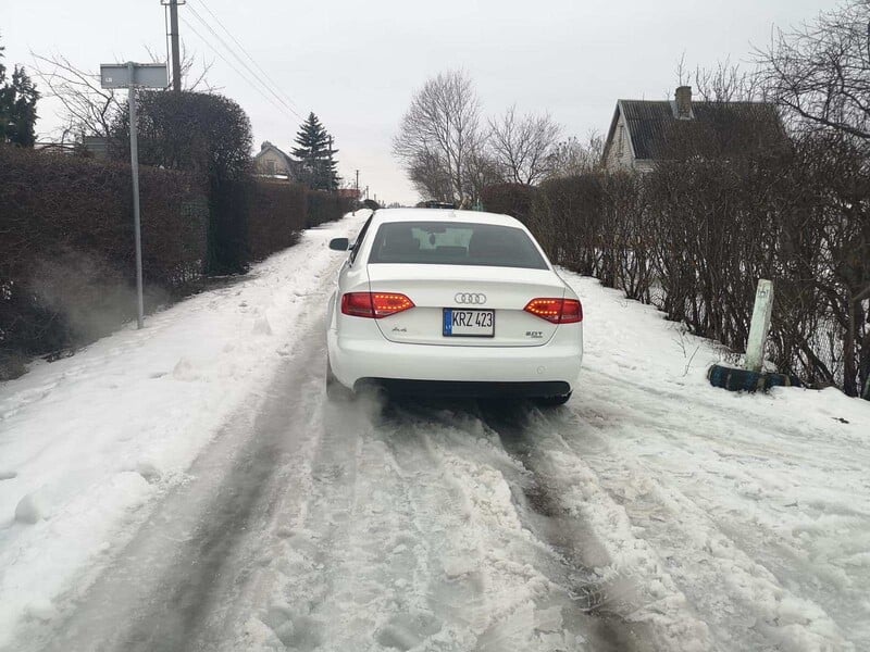 Photo 4 - Audi A4 Allroad 2010 y Sedan